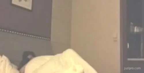 校花与男友酒店开房刺激体验高清版