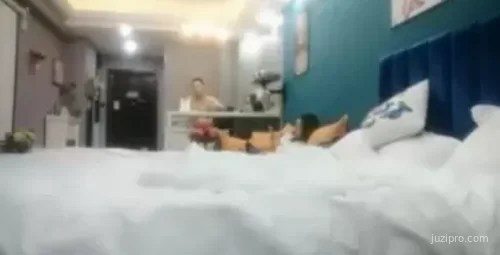龙十三探花周末酒店约会情趣体验