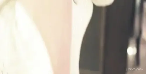 情趣酒店约拍三位黑丝模特床上派对