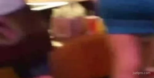 黄圣依快手风波与李小璐街拍曝光