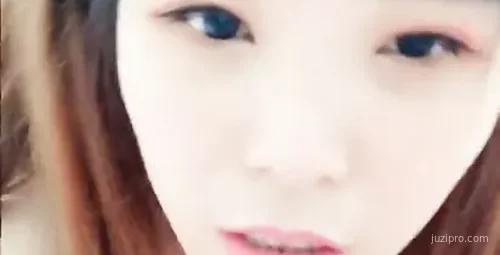 高颜值双马尾萌妹子红色裙子丝袜 小秀魅力诱人