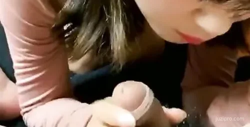 91视频：2000元约大学女生青春互动