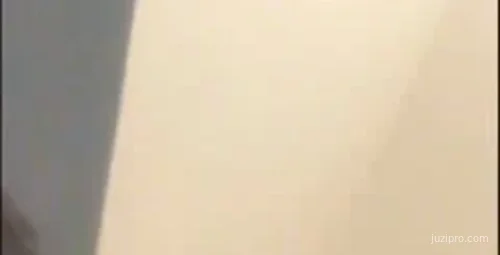 初识清纯女孩，甜蜜约会后共度时光