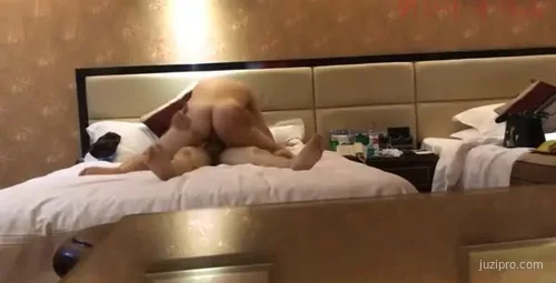 下班约95年美女开房体验