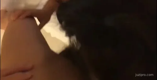 呆哥与小V黑丝高跟意外遭遇