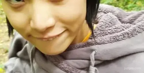 留学生刘玥户外情景互动高清