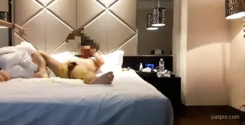 外籍高颜值模特外形出众热情交流体验