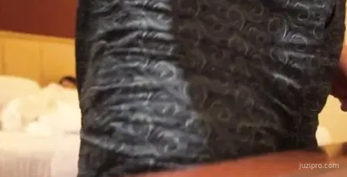 深夜酒店对话情感揭露