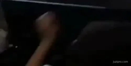 来医院实习的小护士，加油！