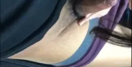 富二代开宝马约会气质美女体验高端玩法