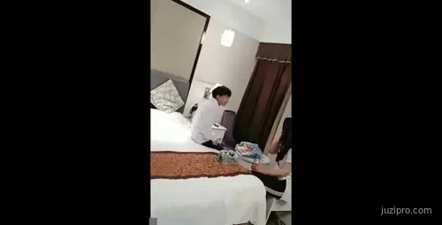 单身少妇网络约会引浪漫火花