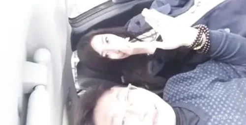 河北优雅美女模特沈X摄影中的意外挑战