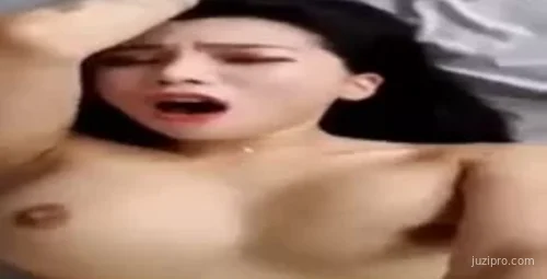 女子被操到语无伦次不断说污言