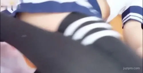 网红可爱少女橘子酱制服自慰 高清私拍版